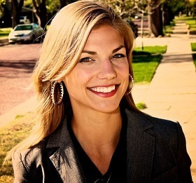 Bri Winkler Wiki, Engaged, Married, Husband, Boyfriend, Salary, Bio