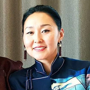 Steven Seagal's Wife Erdenetuya Seagal Wiki: Age, Ethnicity, Family, Model