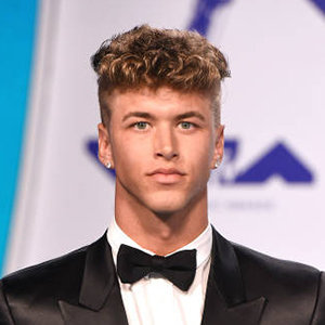 Nate Garner Wiki: Age, Height, Girlfriend, Dating, Gay, Family, Siblings