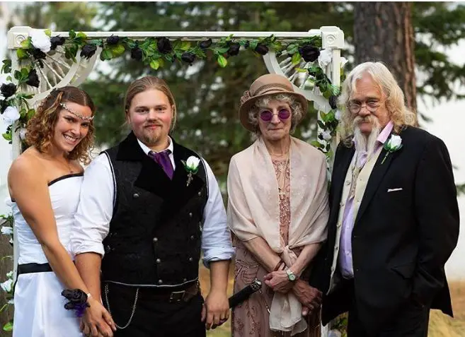 Alaskan Bush People's Noah Brown Wife, Wedding, Net Worth, Bio