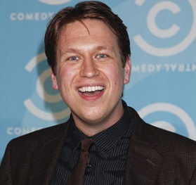 Pete Holmes Married, Wife, Divorce, Girlfriend, Gay, Net Worth, Parents