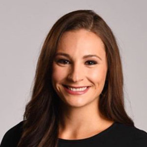 Alyssa Lang Wiki, Age, Married, Salary, Height