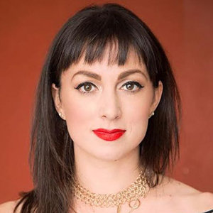 Erin Gloria Ryan Wiki: Age, Husband, Wedding, Family, Ethnicity