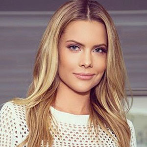 Kelly Nash Wiki, Age, Wedding, Husband, Salary