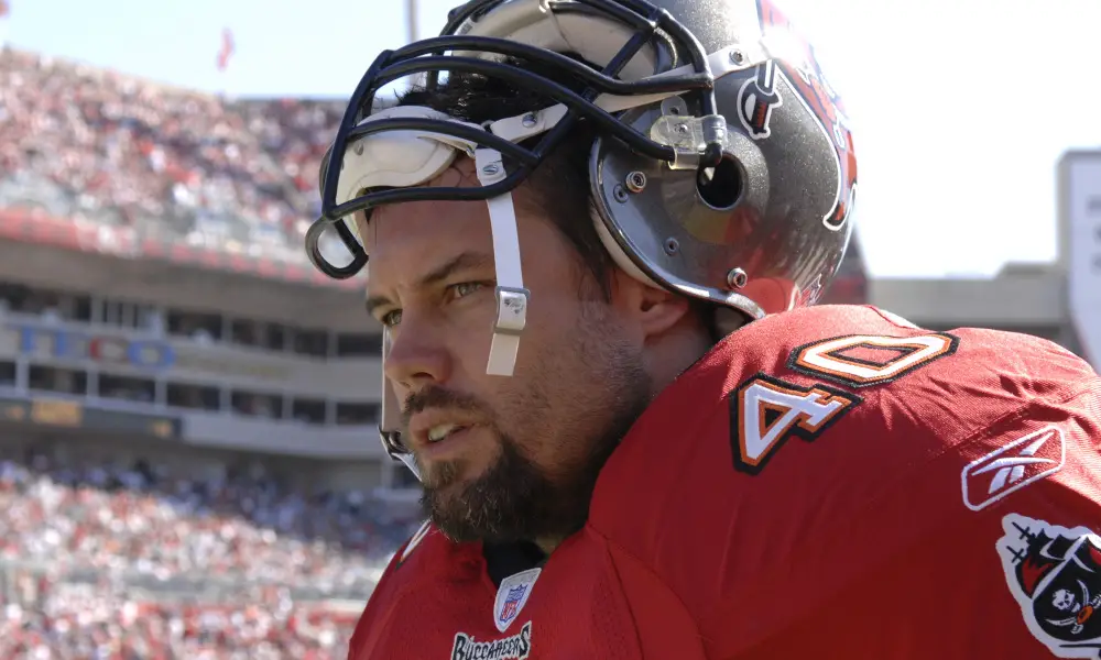 Mike Alstott in Buccaneers jersey, on-field