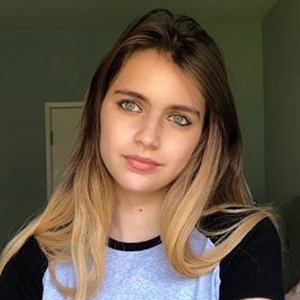 Nell Tiger Free Wiki Real Name Boyfriend Parents Net Worth Nell Tiger Free Wiki Real Name Boyfriend Parents Net Worth