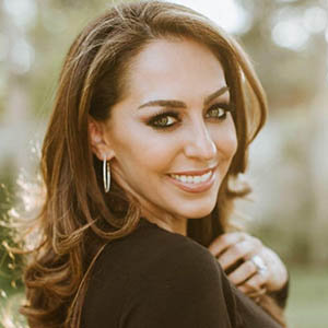 Shally Zomorodi Wiki, Age, Husband, Net Worth
